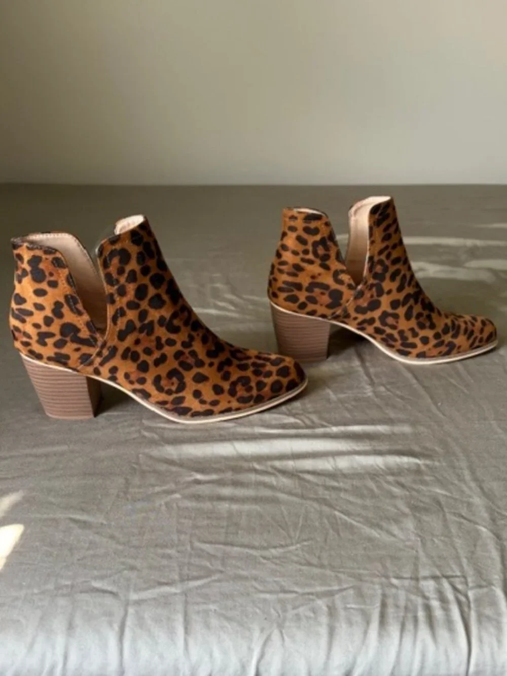 NWOT- women's leopard print booties- size 11 - Picture 5 of 5